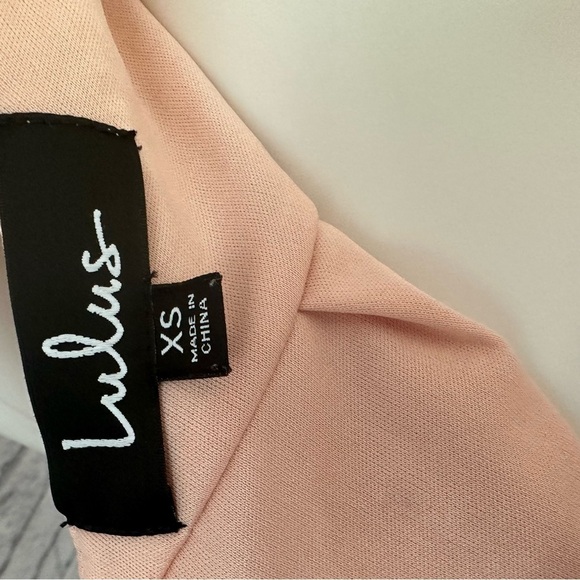 Lulus  woman’s dress - Picture 7 of 8